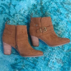 Size 8 brand new Franco Sarto booties